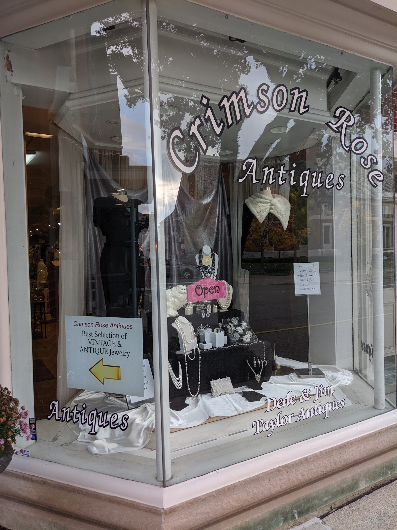 Crimson Rose Antiques in Birmingham
