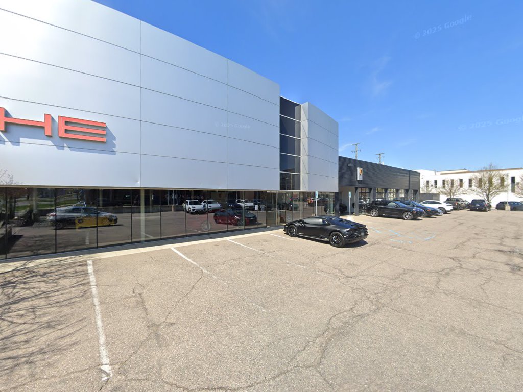 Fred Lavery Porsche Service & Parts in Birmingham